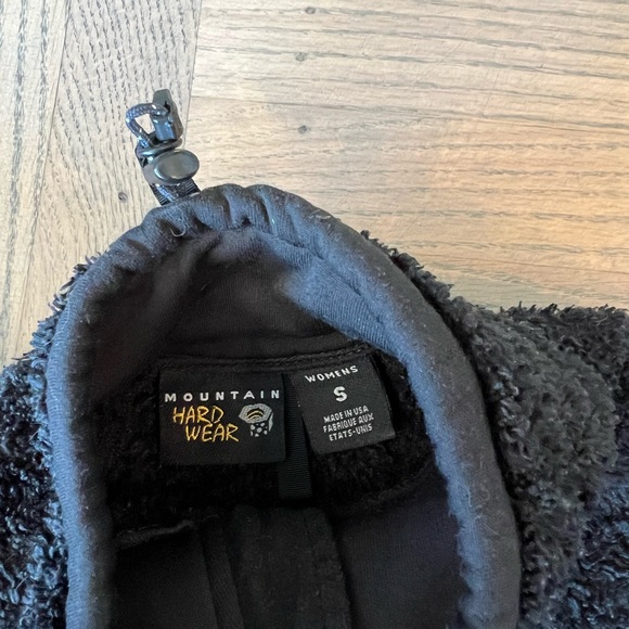 Mountain Hardwear Women’s Fleece Black Jacket - Picture 3 of 5